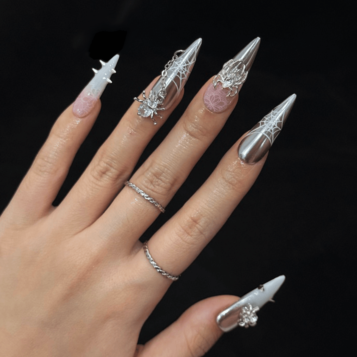 SILVER VENOM